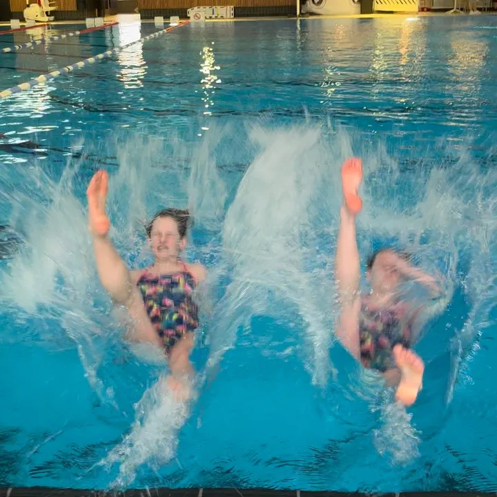 Diving.2