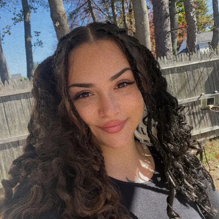 Elysia Johnson