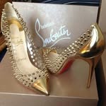 CHRISTIAN LOUBOUTIN Fan Page