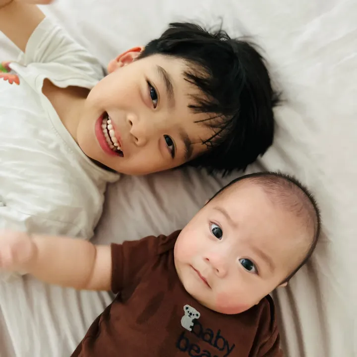 Axton & Ayzen 🇸🇬