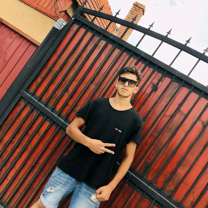 💎 LAURENȚIU 💎