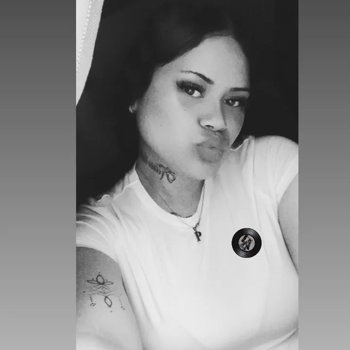 nosnhojeeleinna