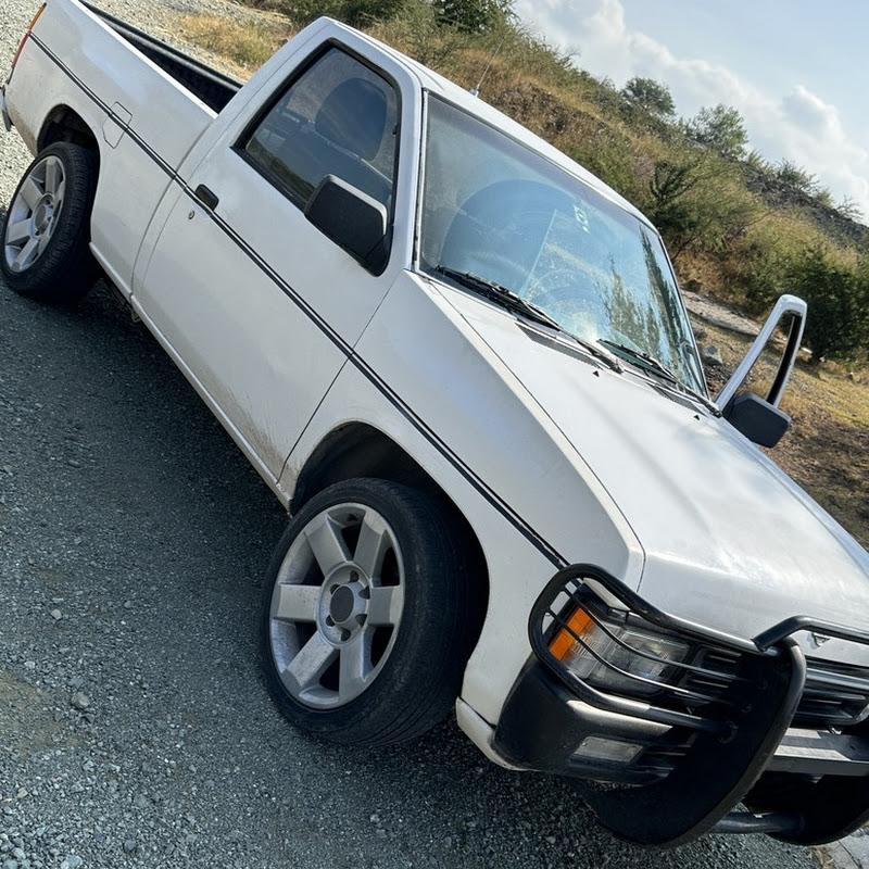 D21 Pickup