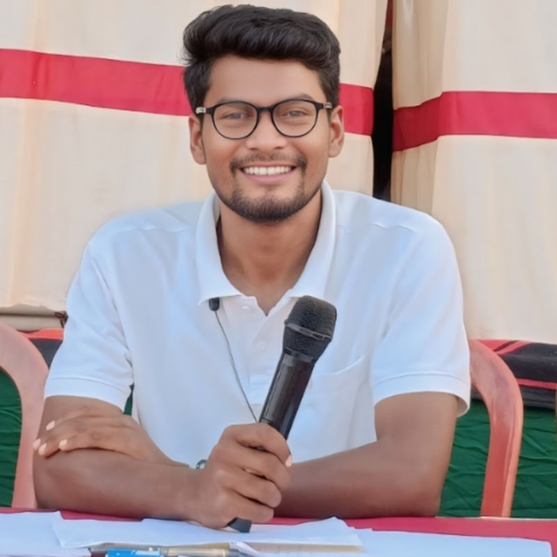 Ajay Commentator Vloger 
