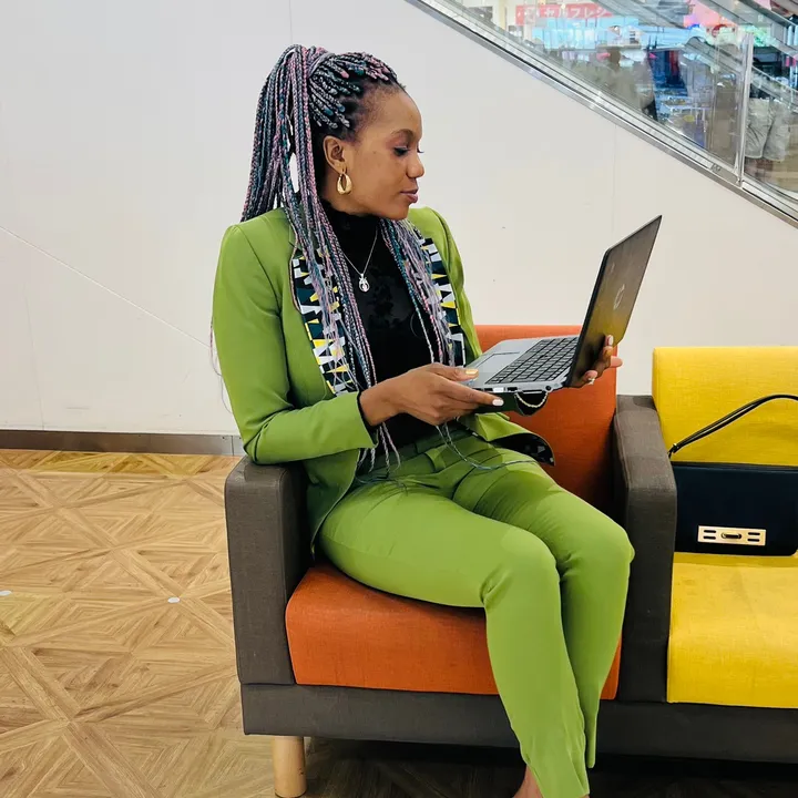 Start earning w Menyin