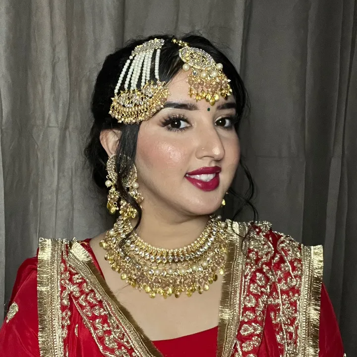 GlamwithNamneet