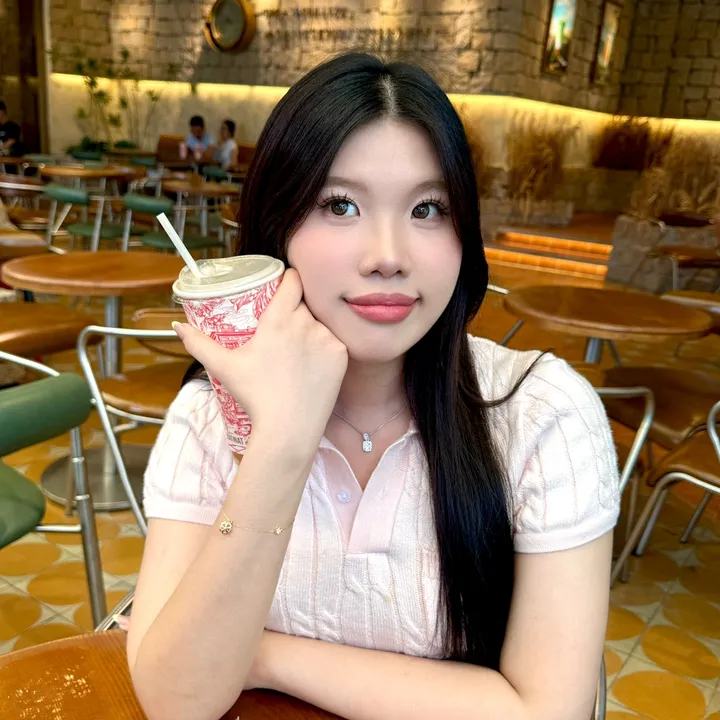 Thu Nguyệt