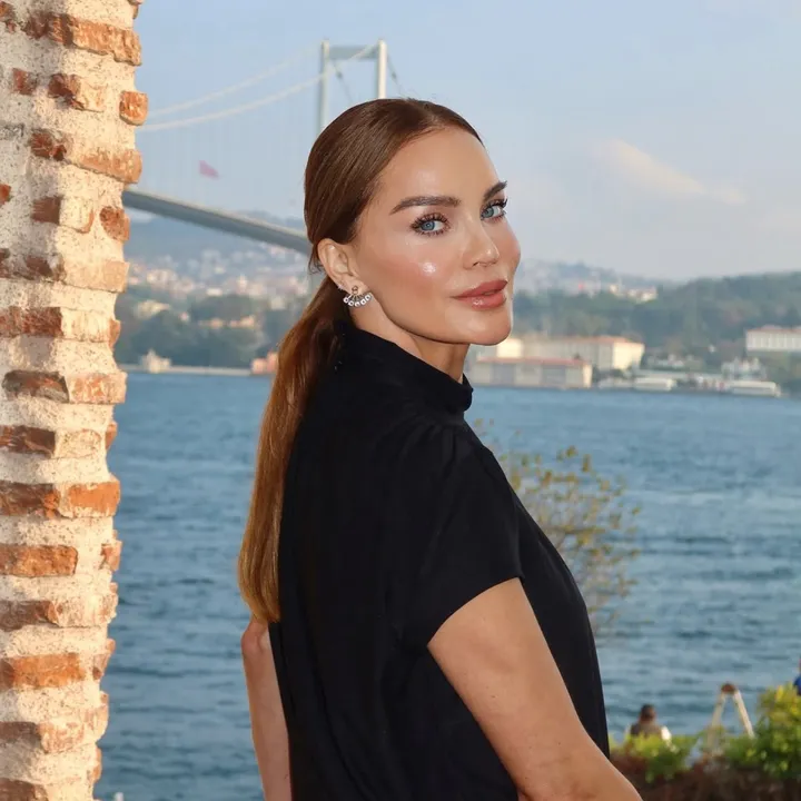 Ebru Şallı