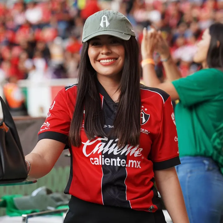 Camila De la Mora