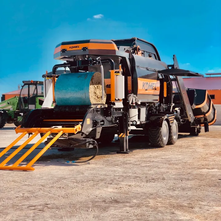 Komel makina (silage baller)