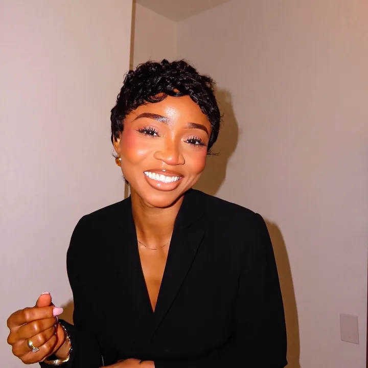 Eniola Olajide🌸