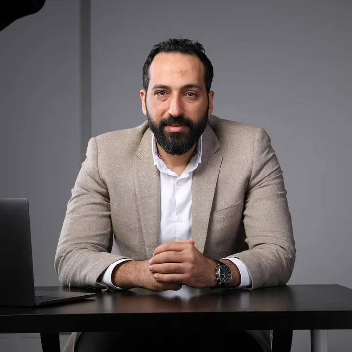 Ahmed Talaat | بتاع إقتصاد