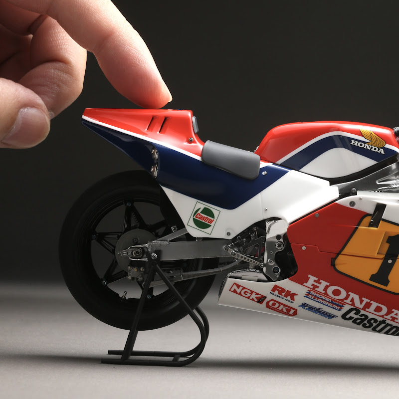 Retro Moto Model