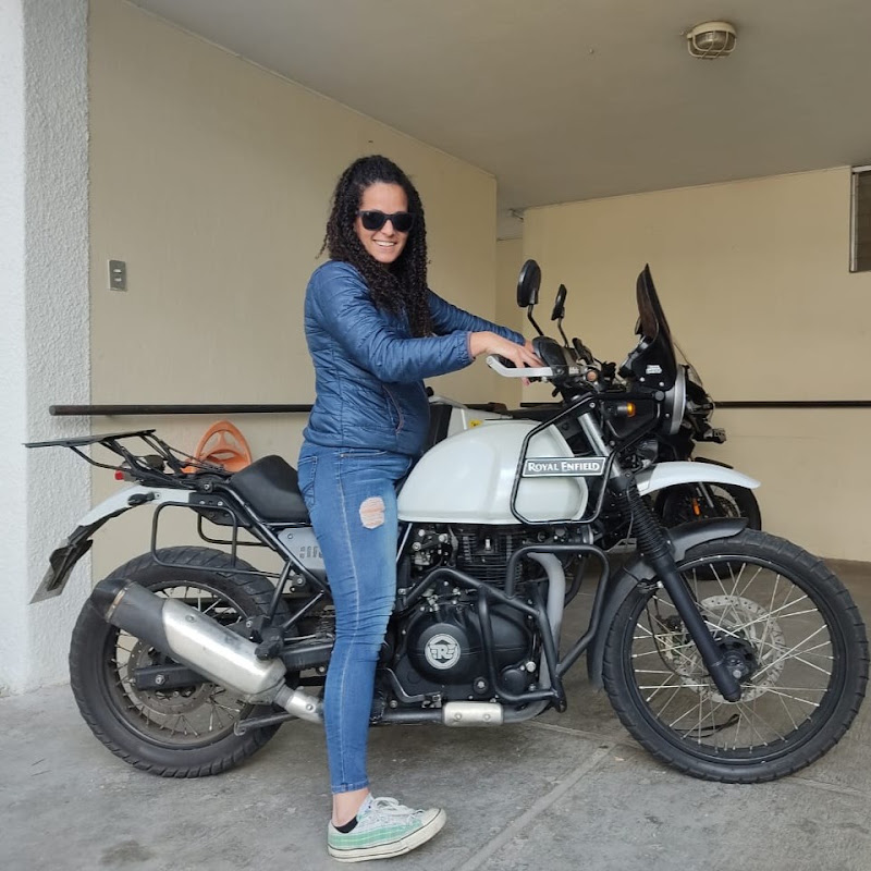 CaroTosta MotoPajarera