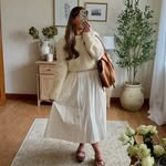 Keelie Hayler - Daily outfit inspo - midsize fashion