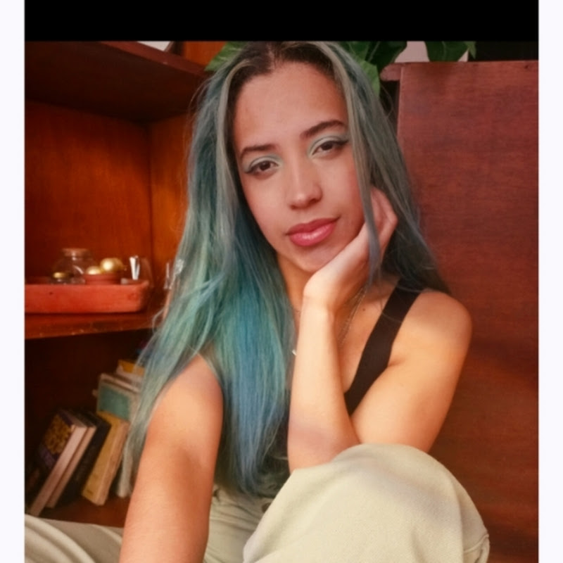 SeñoritaMenta. b