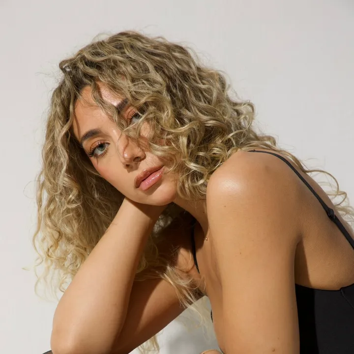 WOW
