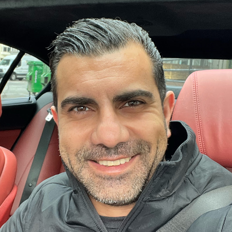 Dr. Soroush Khoshroo - Chiropractor