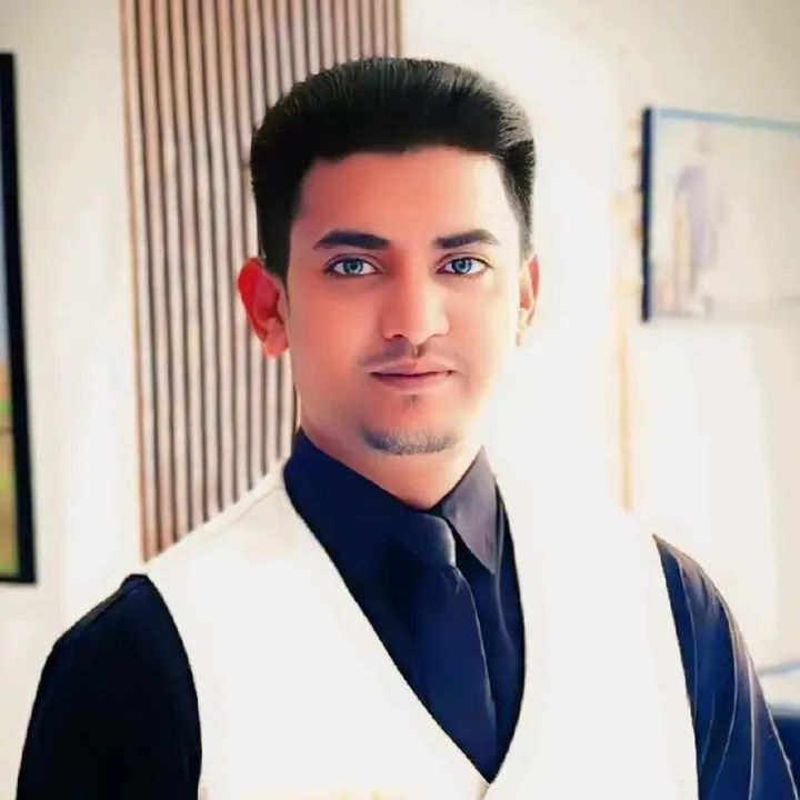 Mⓢ᭄ᵇᵒⁿᵈU™᭄HASAN Chowdhury☆̸͟͞