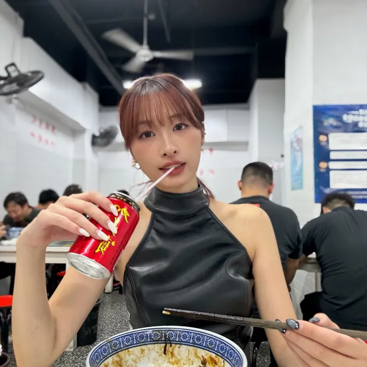 $hi,000- / 日中バイリンガル