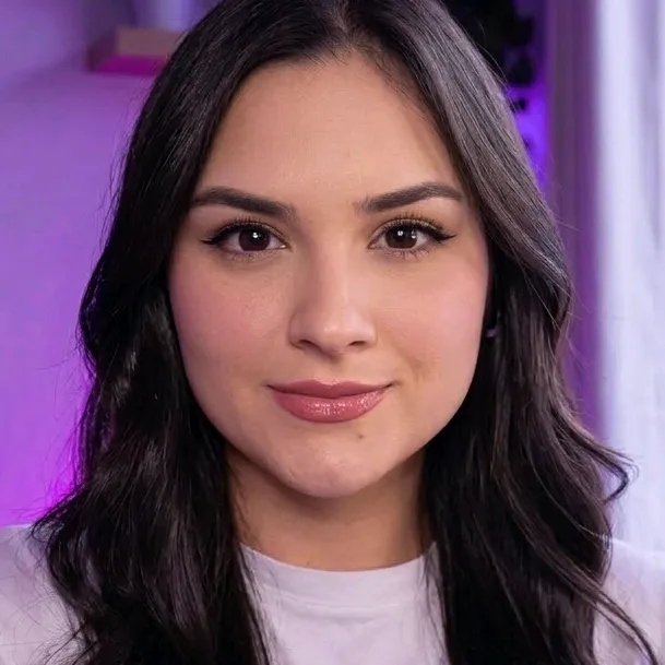 Lizzz Asmr by Elisa Mendes