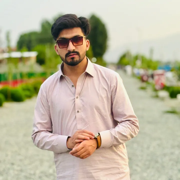 🇵🇰Majeed khan🇭🇰