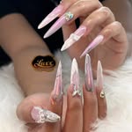 Luxx Nails Bar