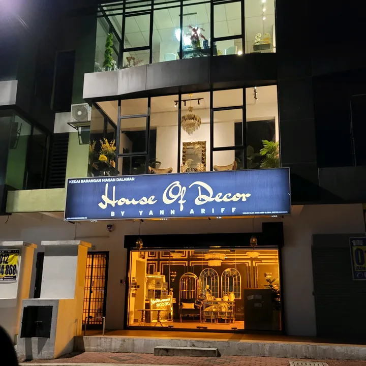 YANN ARIFF DECOR