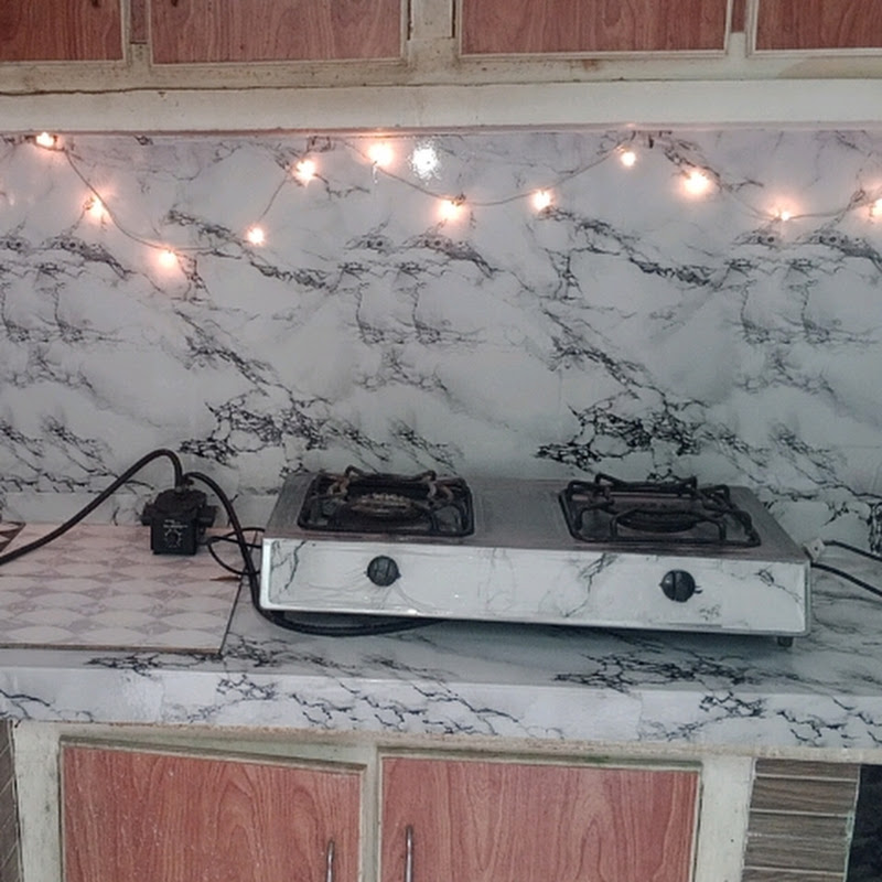 Talented middleclass housewife