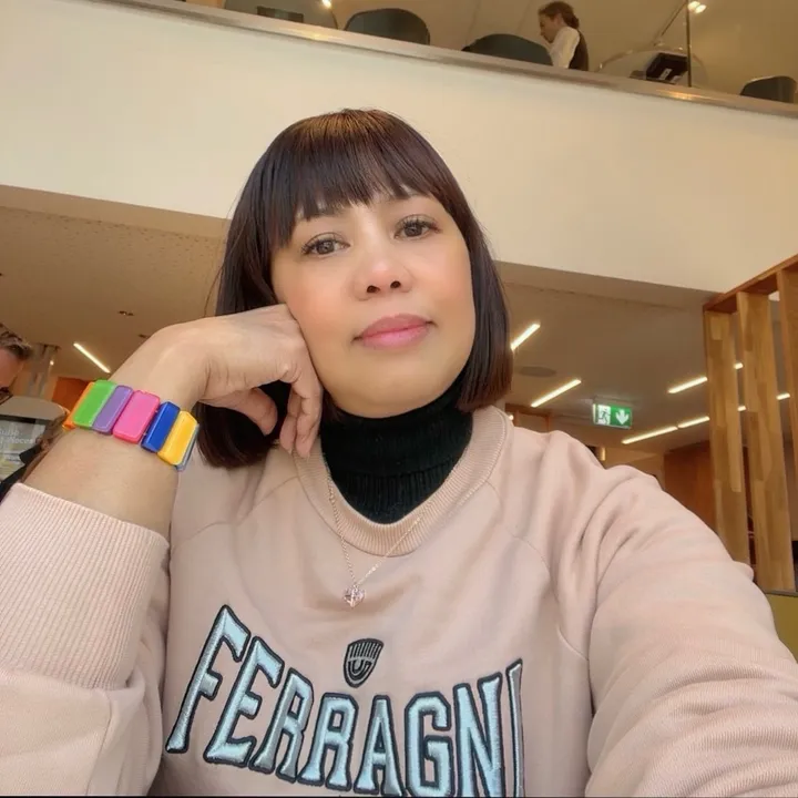 They•call•me•SHENG