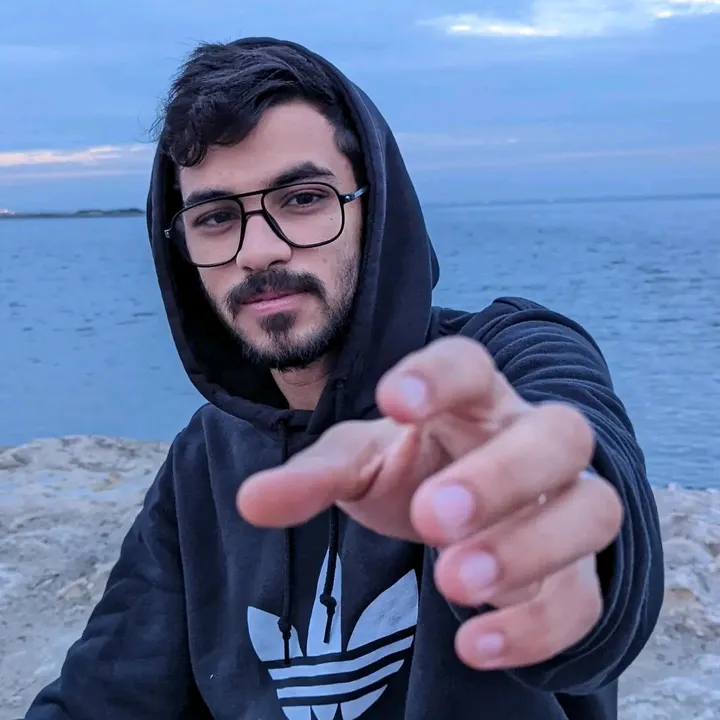 احمد العلائلي | 🎮 Tech&Game📱