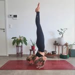 Charis l Yoga Teacher