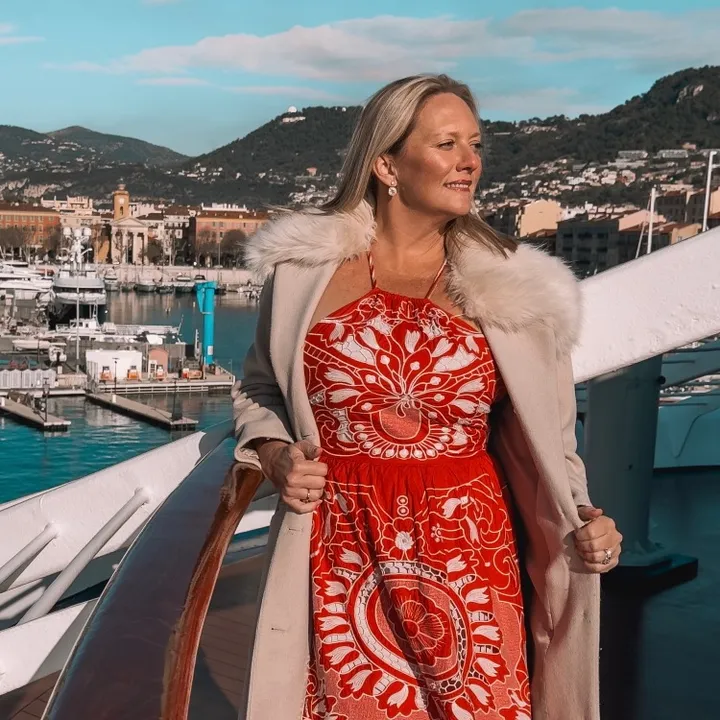 Tara | Fab Travel Blogger