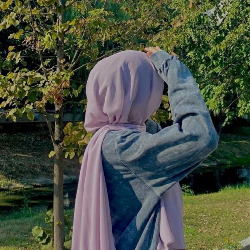 Pakistani Mommy In UK