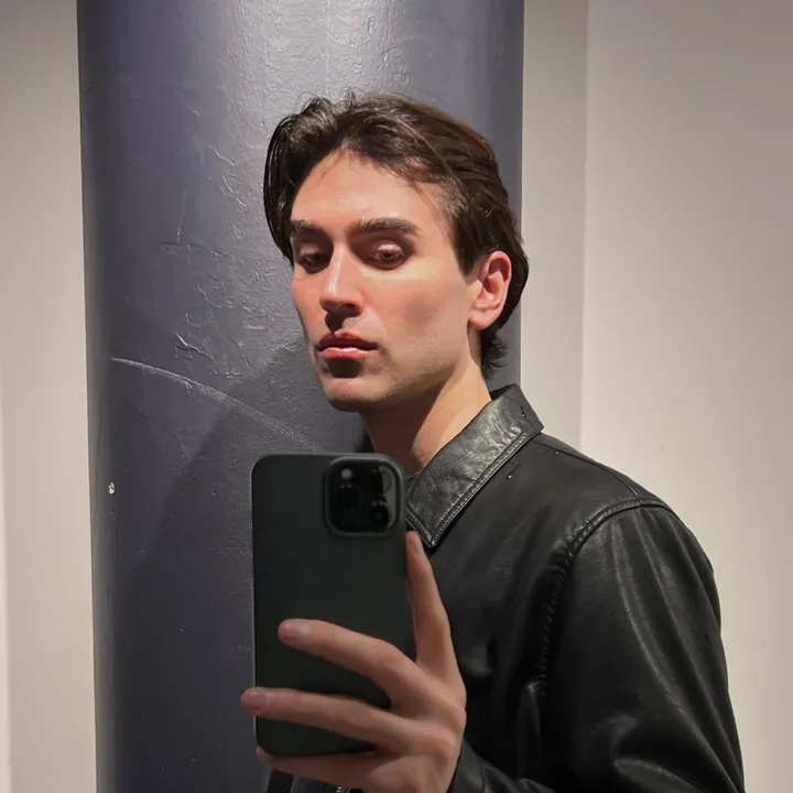 alex