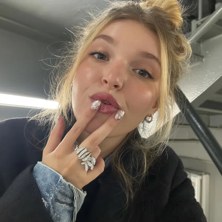 тгк: улянка ко ✩♬₊˚