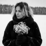 M I C H A E L A   O M A S T A