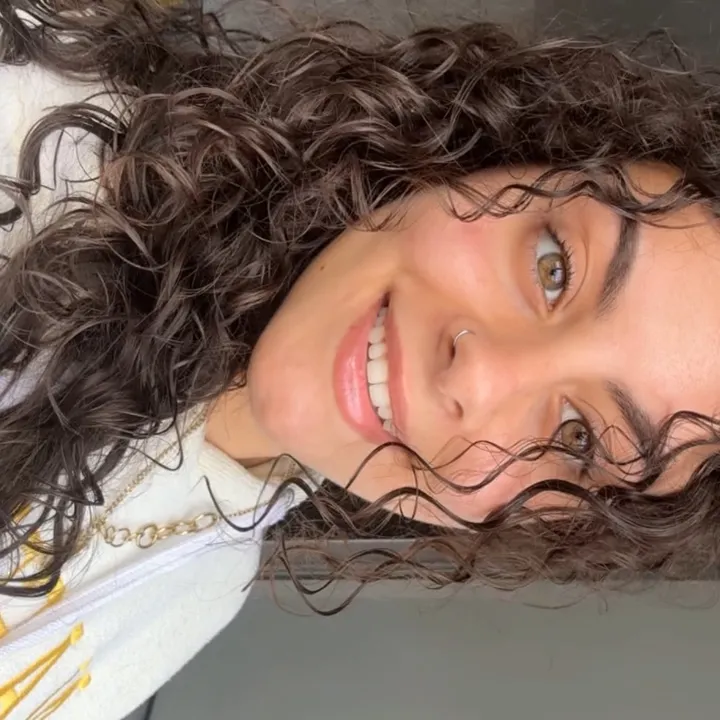 Dara Veloso