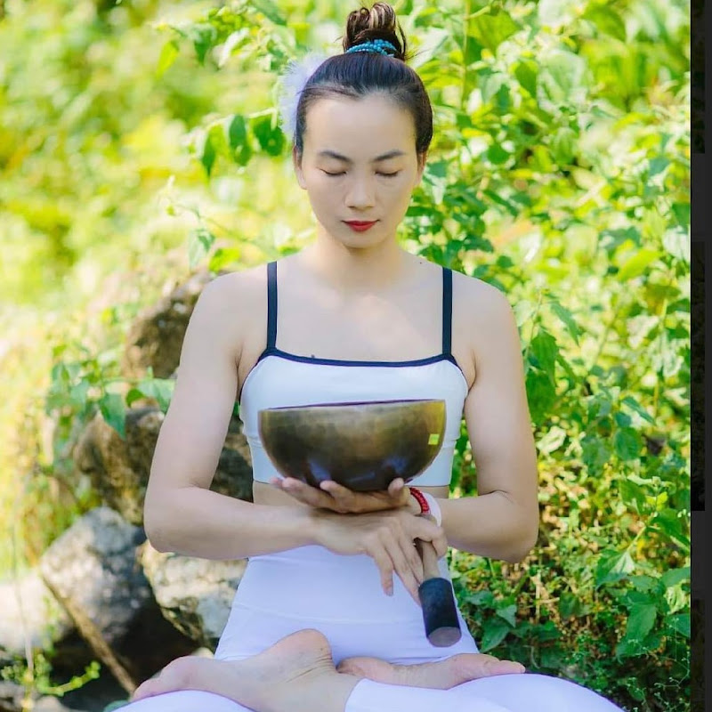 YẾN NEO YOGA