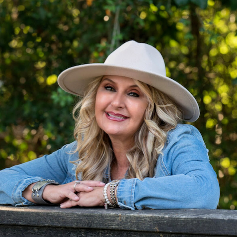 Shannon Perry Show