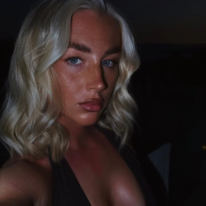mia