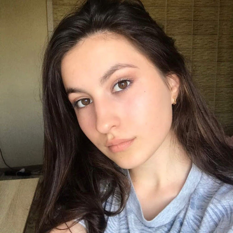 Asmr with Ana