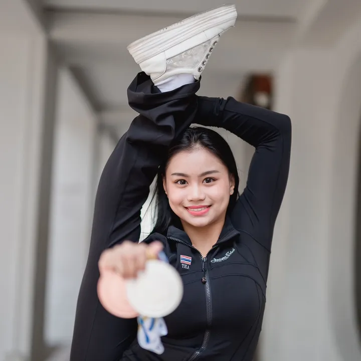 ปอปอ นักยิมนาสติกลีลา