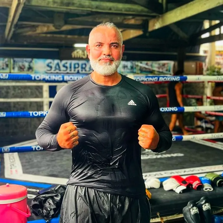 Axe Muaythai