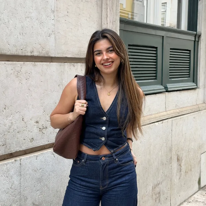 Laura Furtado Fróis