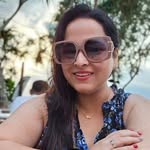 Zoobi Pandit || 🇦🇪 🇮🇳  Licensed Lifestyle Influencer