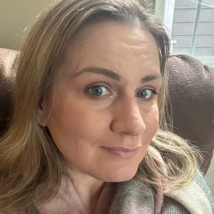Alison Bee-K