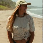 Caroline| Hawaii Brand Photographer & Strategist
