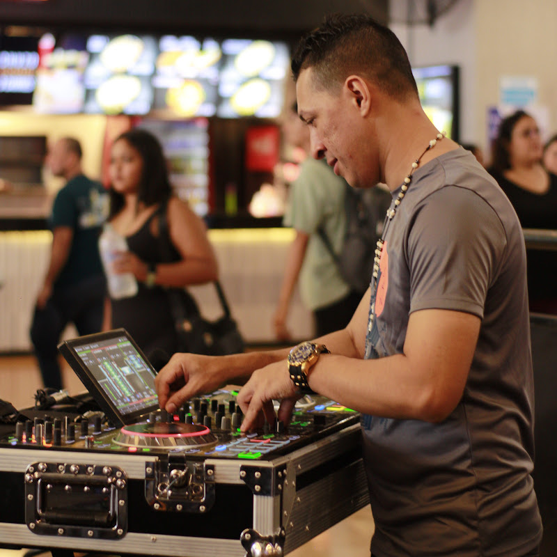Dj Jimmy Dos Veinte
