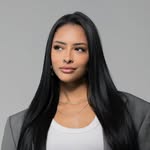 NICOLE PRAZERES
